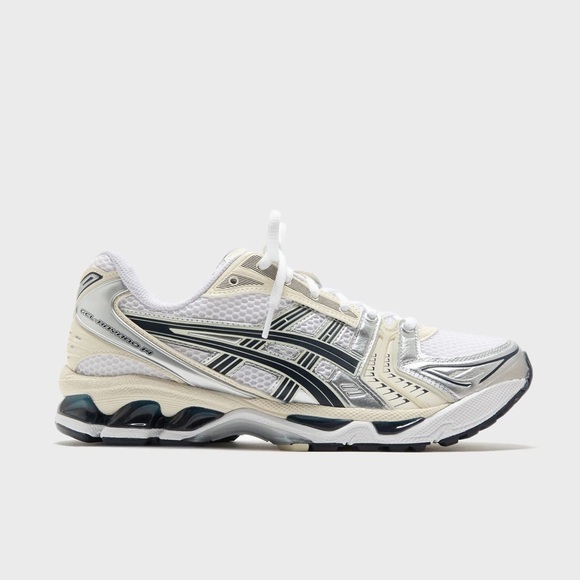 ASICS Gel-Kayano 14 in women’s size 7 - Picture 2 of 4